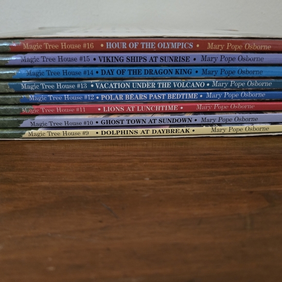 Magic Tree House Box Set Paperback Books 9 -16 By Mary Pope Osborne - Picture 1 of 5